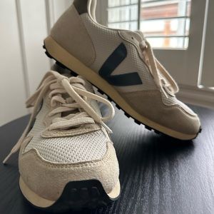 Veja Sneakers